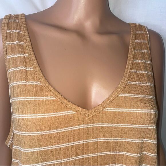 💋Bundle 4 items for $20. Add items💋 to a bundle - Picture 12 of 12